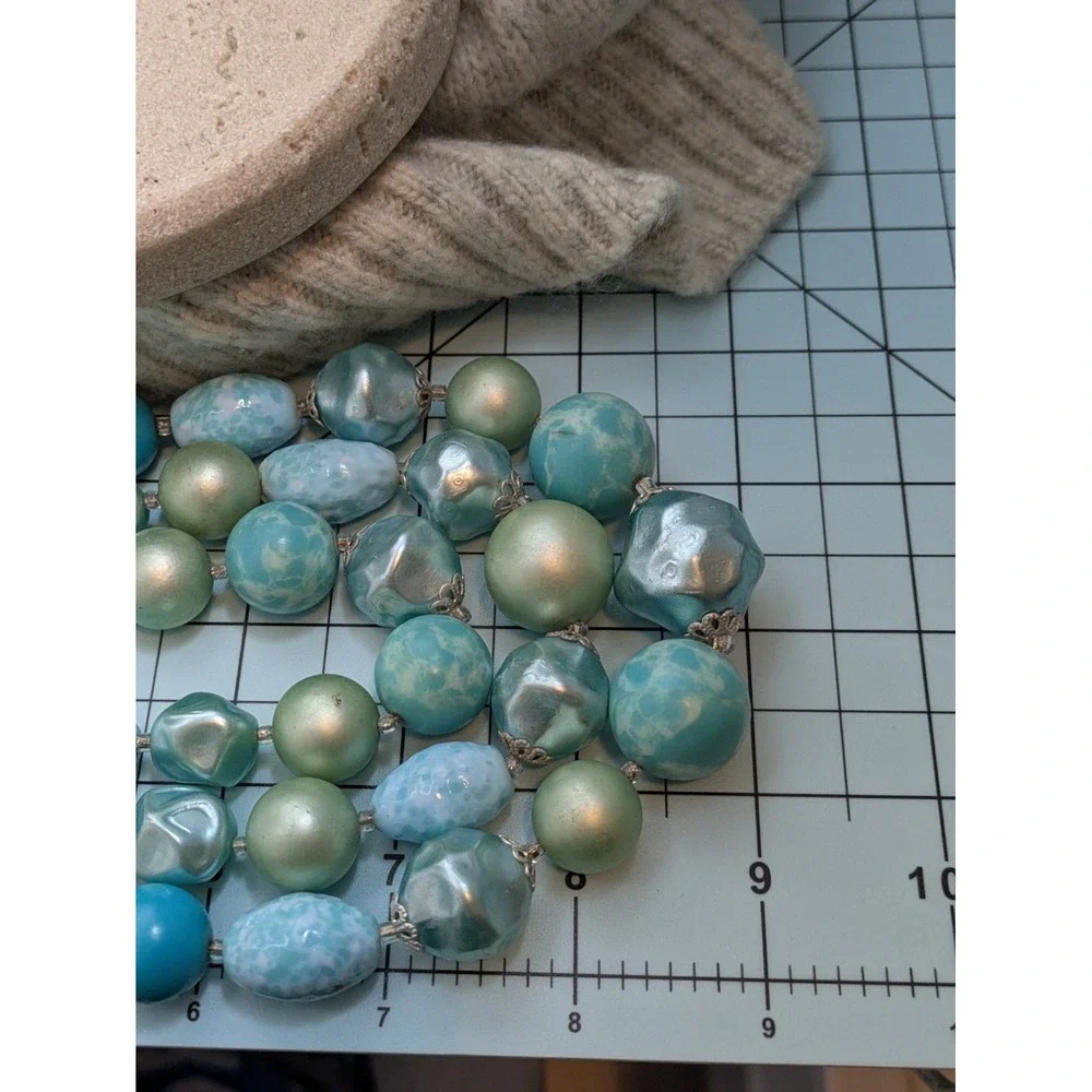 Vintage Japan Multi Strand Beaded Necklace In Faux Turquoise & Seafoam Green 14